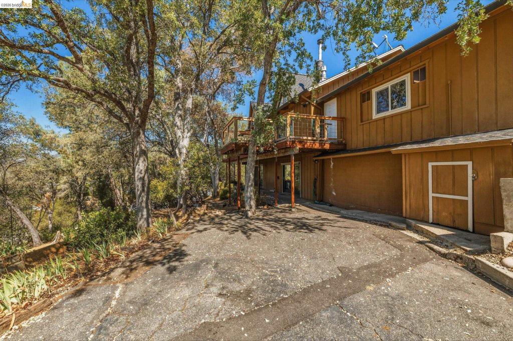 999 Cemetery Lane, Sonora, CA 95370