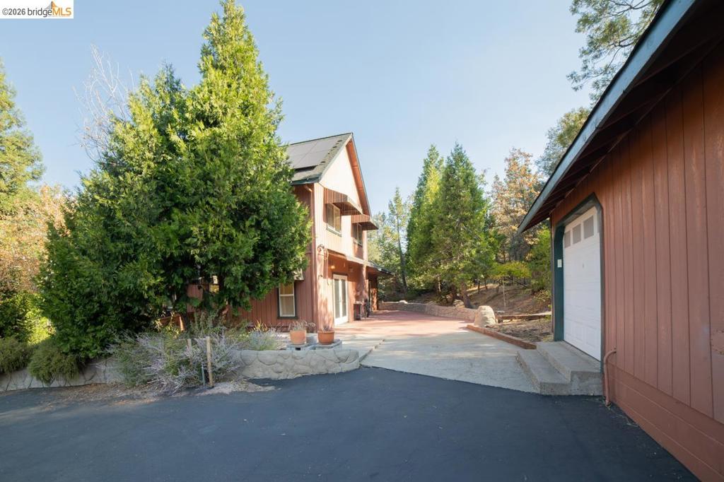 22401 Ridge Rd, Twain Harte, CA 95383