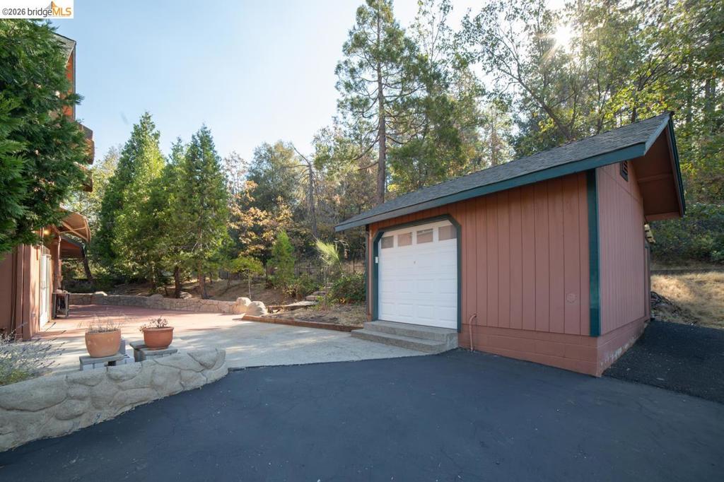 22401 Ridge Rd, Twain Harte, CA 95383