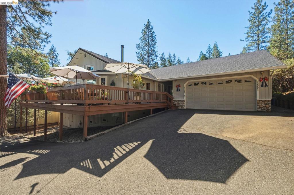 19991 Pine Mountain Dr., Groveland, CA 95321