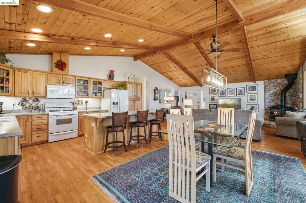 19991 Pine Mountain Dr., Groveland, CA 95321