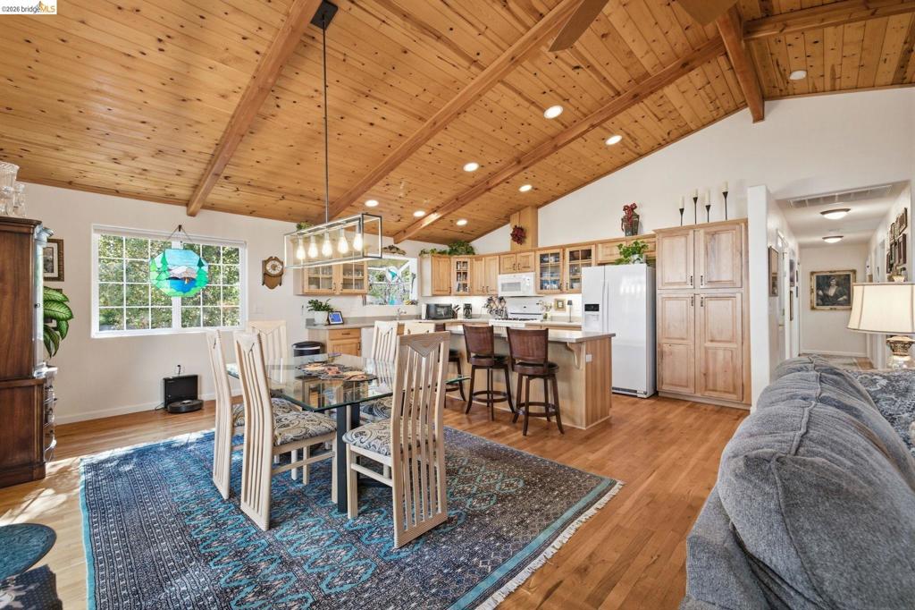 19991 Pine Mountain Dr., Groveland, CA 95321