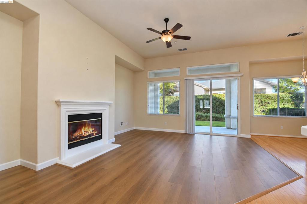1587 Regent Dr, Brentwood (CC), CA 94513