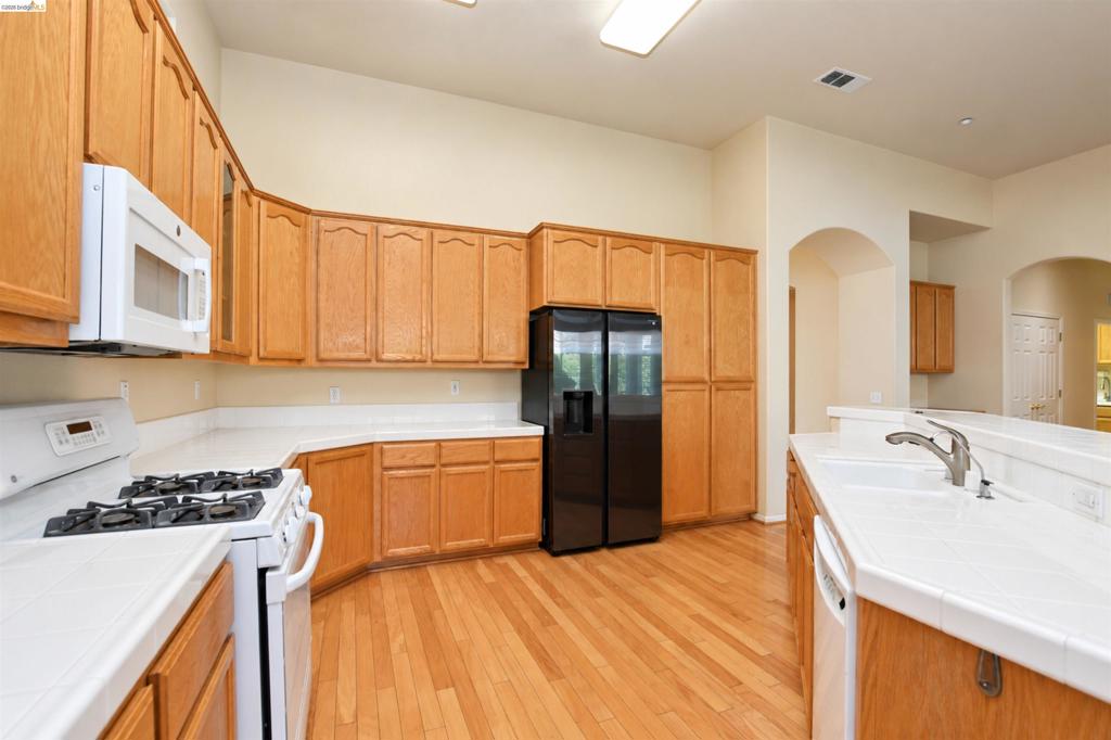 1587 Regent Dr, Brentwood (CC), CA 94513