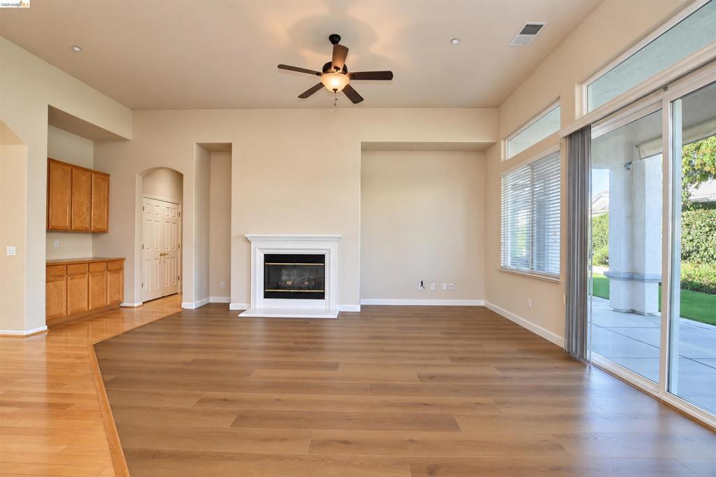 1587 Regent Dr, Brentwood (CC), CA 94513