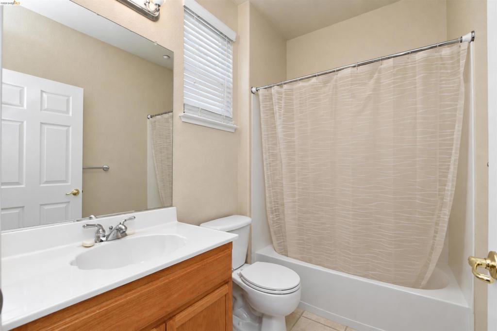 1587 Regent Dr, Brentwood (CC), CA 94513