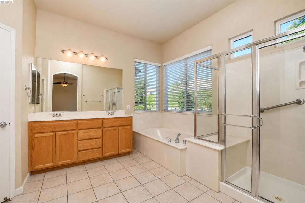 1587 Regent Dr, Brentwood (CC), CA 94513