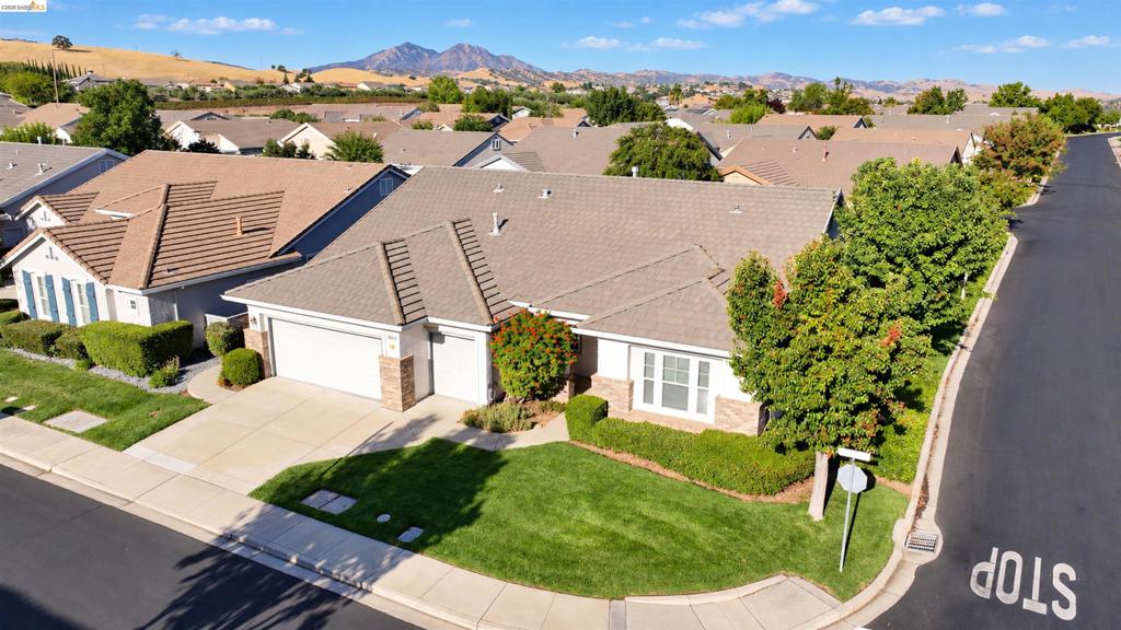 1587 Regent Dr, Brentwood (CC), CA 94513