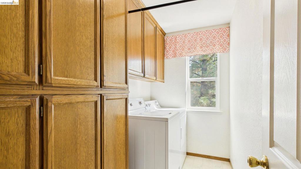 21710 Hyde Street, Sonora, CA 95370-6954