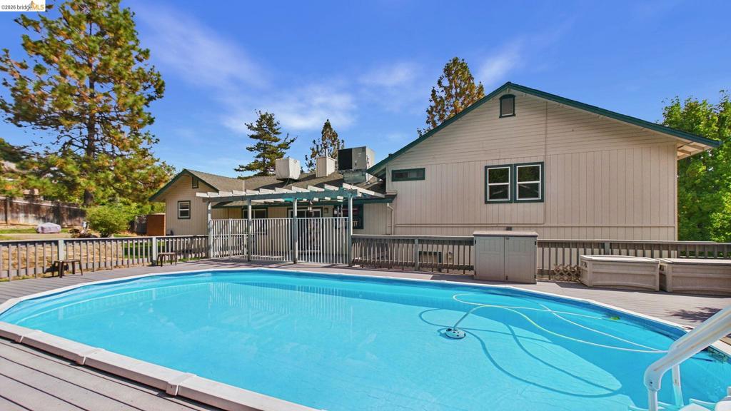 21710 Hyde Street, Sonora, CA 95370-6954