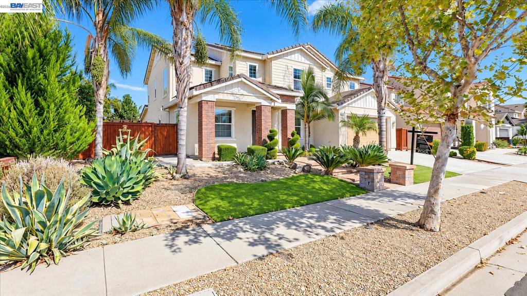 565 Fallsburg Court, Brentwood (CC), CA 94513