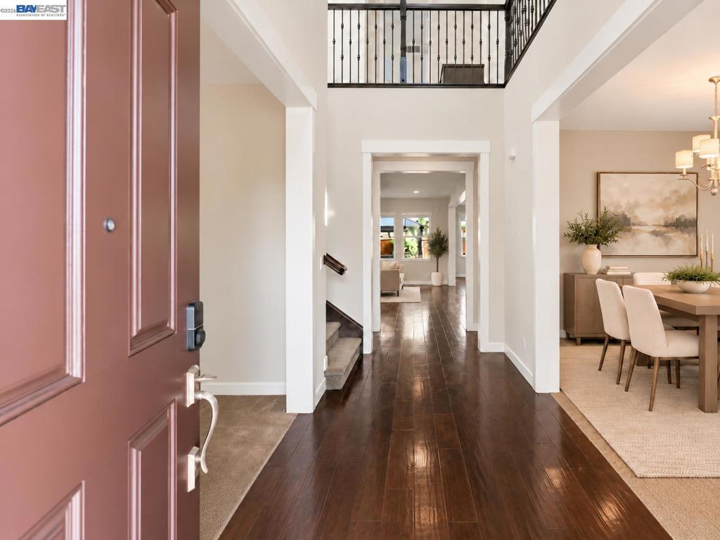 565 Fallsburg Court, Brentwood (CC), CA 94513