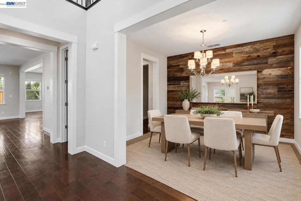 565 Fallsburg Court, Brentwood (CC), CA 94513