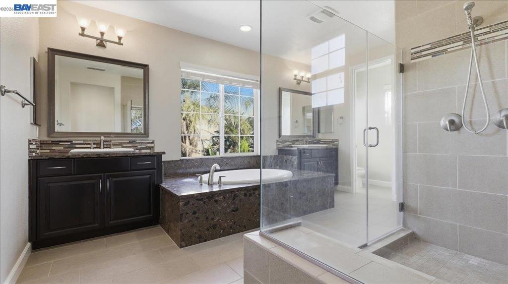 565 Fallsburg Court, Brentwood (CC), CA 94513