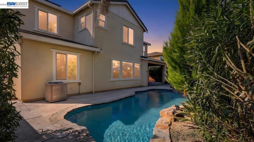 565 Fallsburg Court, Brentwood (CC), CA 94513