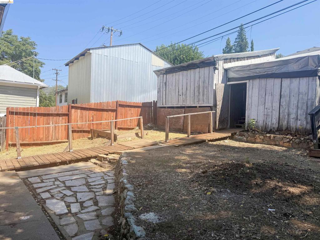 211 N Washington St, Sonora, CA 95370