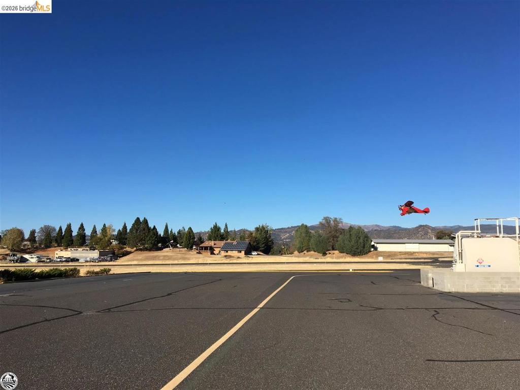 19685 GOLDEN ROCK CIR, Groveland, CA 95321