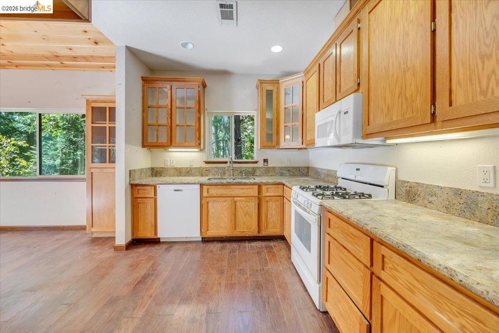 17003 E Brookside DR, Sonora, CA 95370