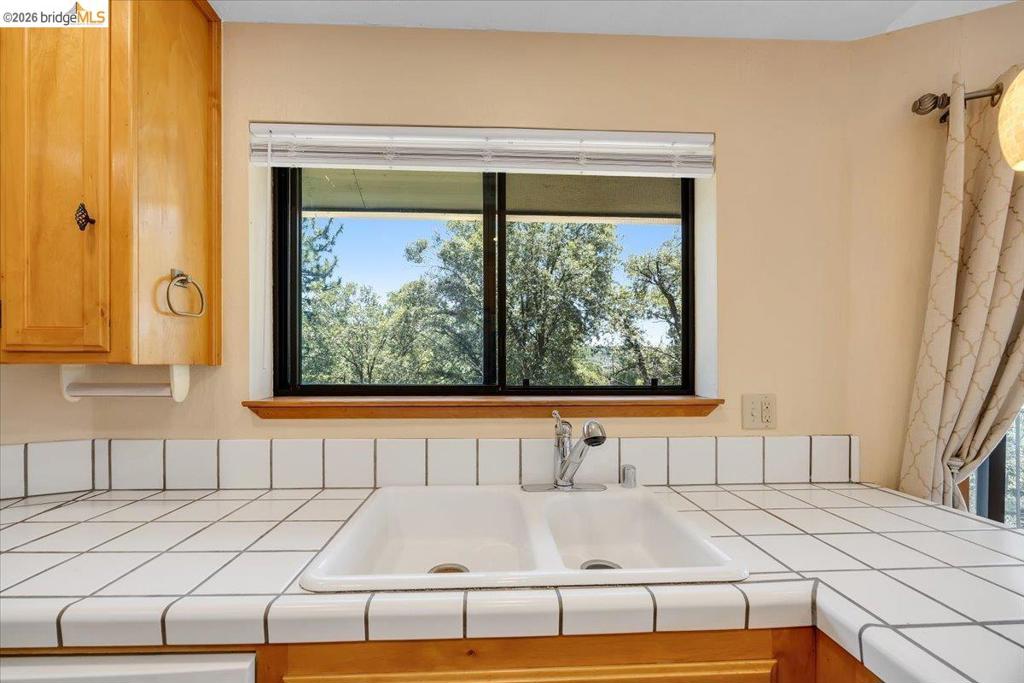21065 Crystal Falls Dr, Sonora, CA 95370