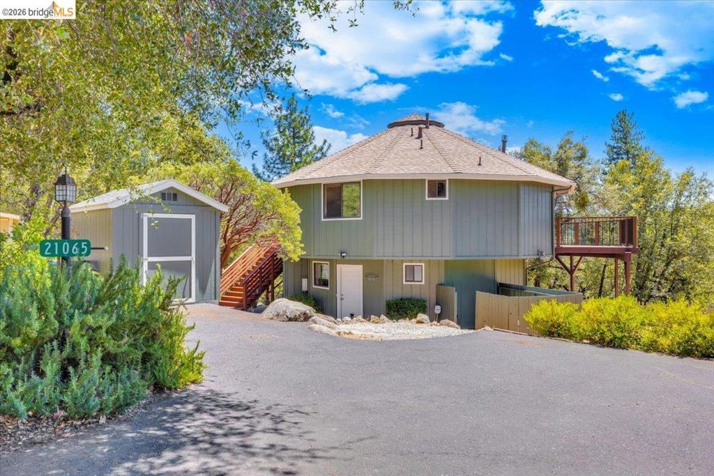21065 Crystal Falls Dr, Sonora, CA 95370