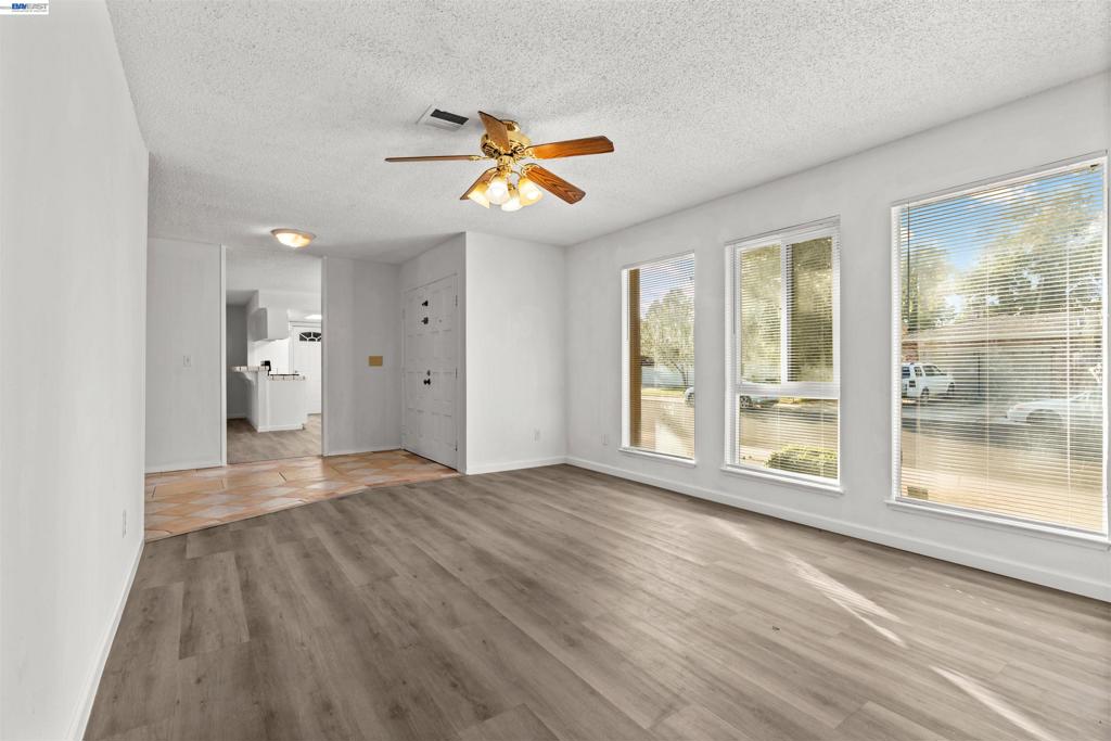 2709 Albion Way, Modesto, CA 95358