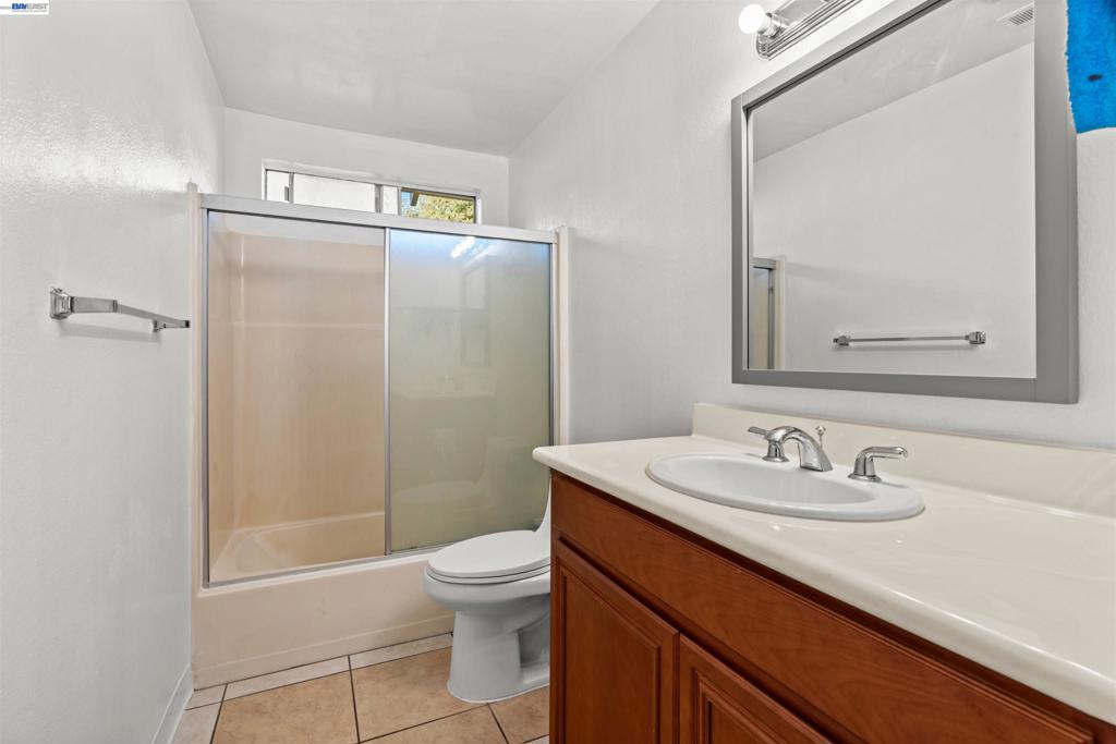 2709 Albion Way, Modesto, CA 95358