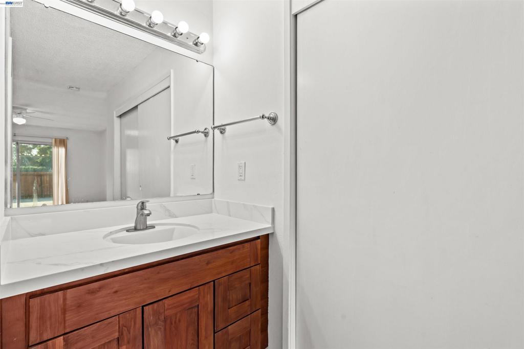 2709 Albion Way, Modesto, CA 95358
