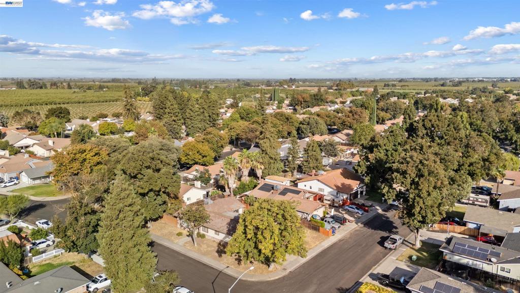 2709 Albion Way, Modesto, CA 95358