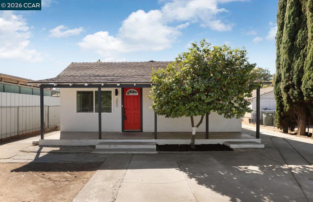 300 Pueblo Ave, Modesto, CA 95351