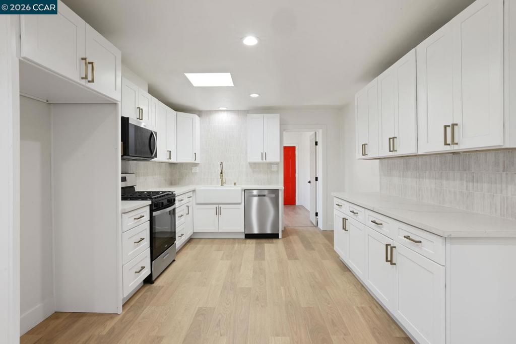300 Pueblo Ave, Modesto, CA 95351