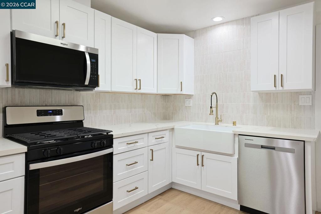 300 Pueblo Ave, Modesto, CA 95351