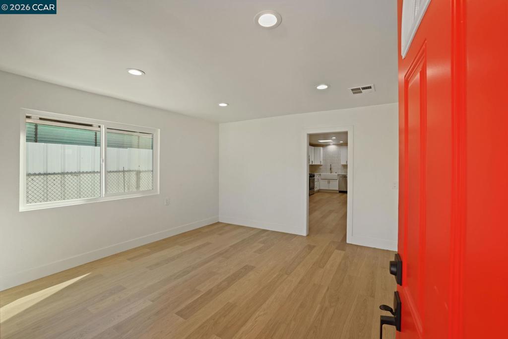 300 Pueblo Ave, Modesto, CA 95351