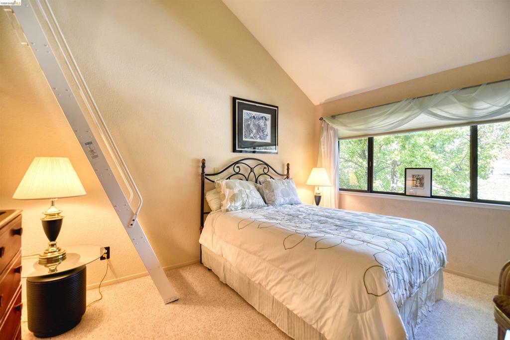 12707 Junipero Serra, Groveland, CA 95321-9300