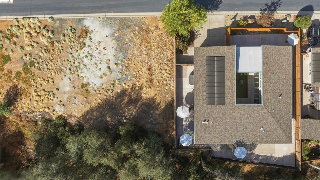 Open Photo