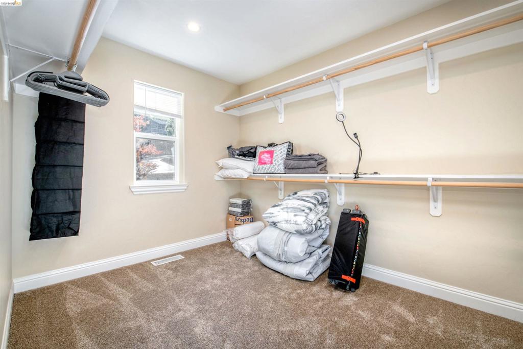 20145 Pleasantview Dr, Groveland, CA 95321-9587