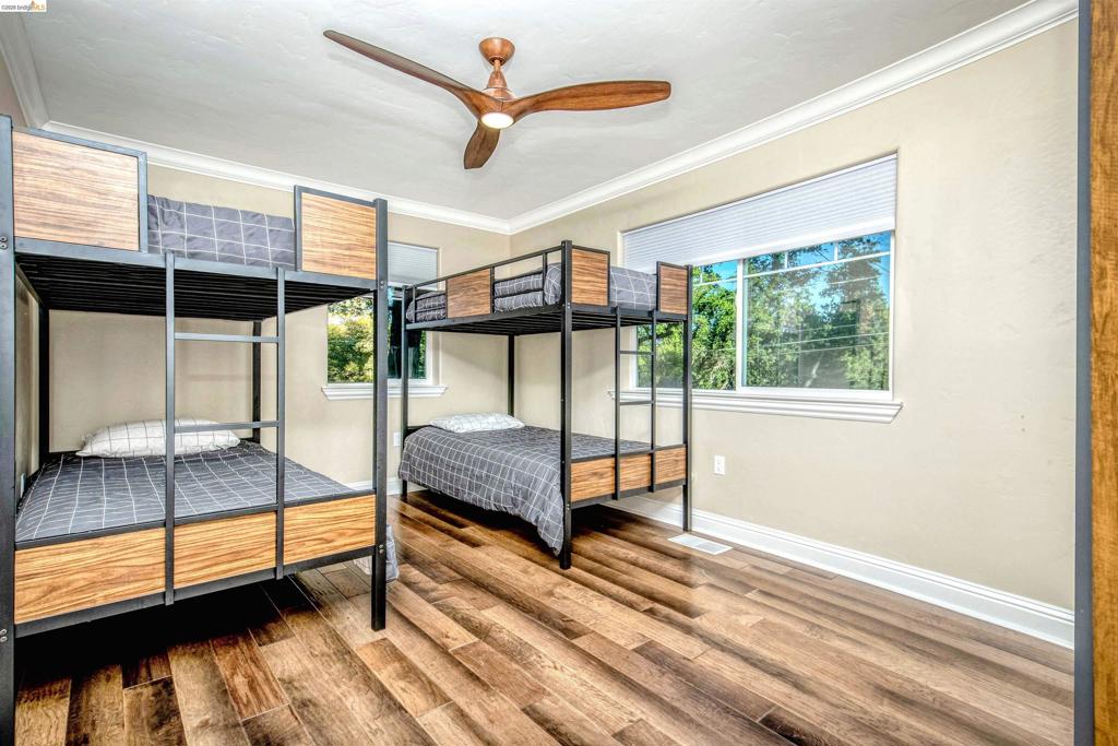 20145 Pleasantview Dr, Groveland, CA 95321-9587