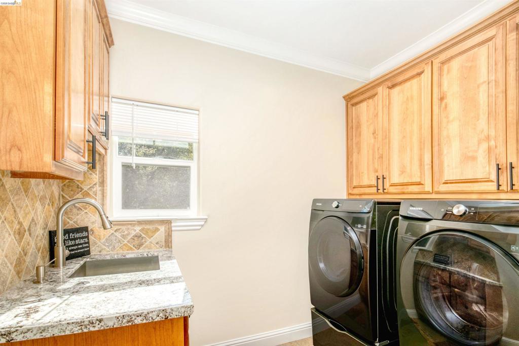 20145 Pleasantview Dr, Groveland, CA 95321-9587