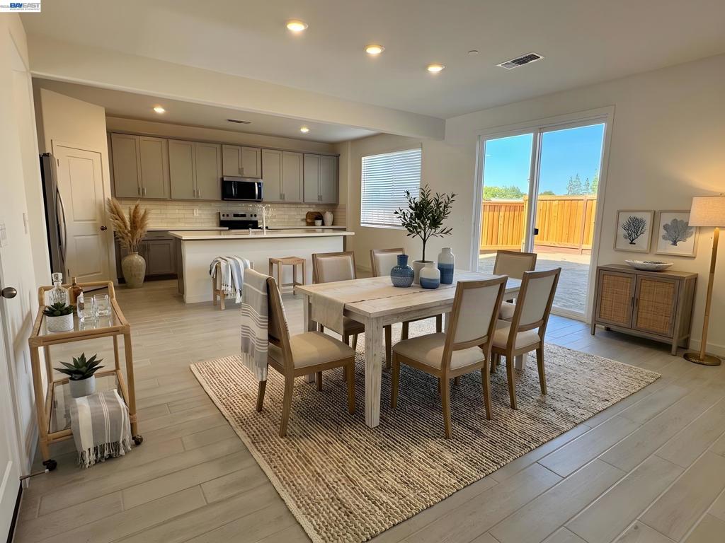 299 Viceroy Way, Brentwood (CC), CA 94531
