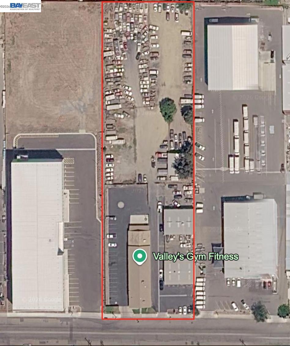 1910 E Mineral King Ave, Visalia, CA 93292