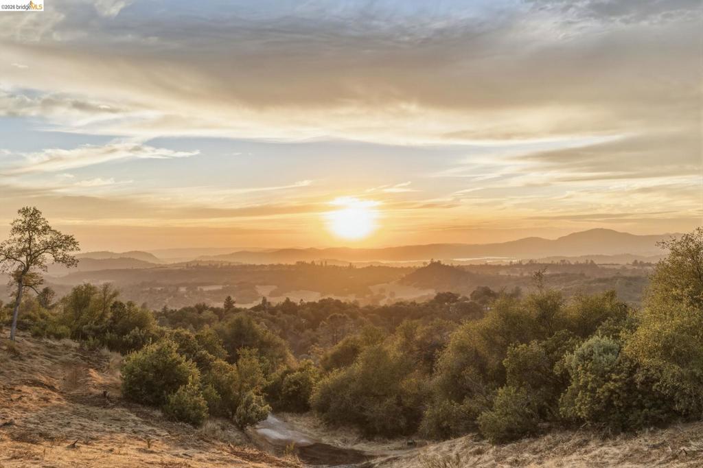 19886 Villa Dr, Sonora, CA 95370