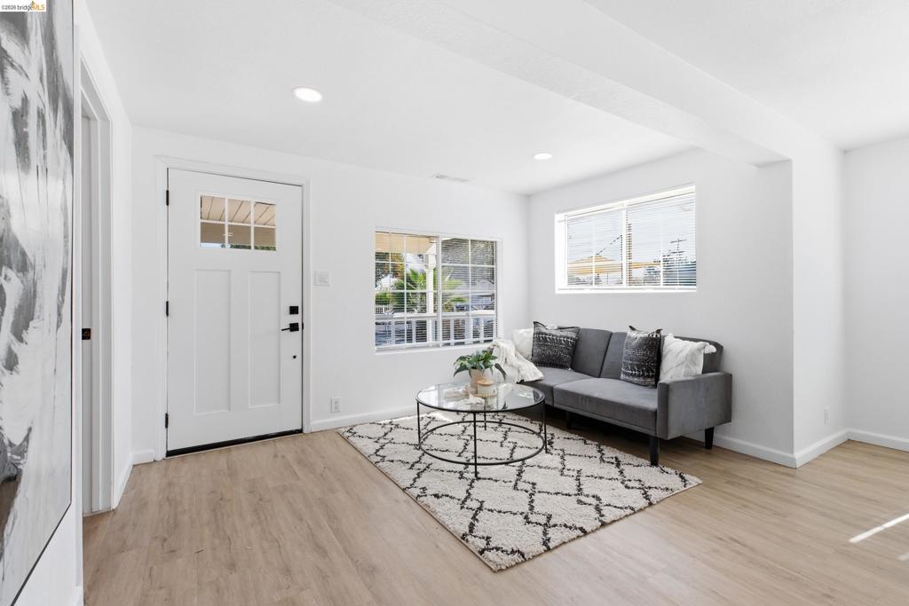 707 S Conejo Ave, Modesto, CA 95354