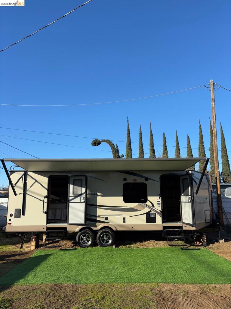 707 S Conejo Ave, Modesto, CA 95354