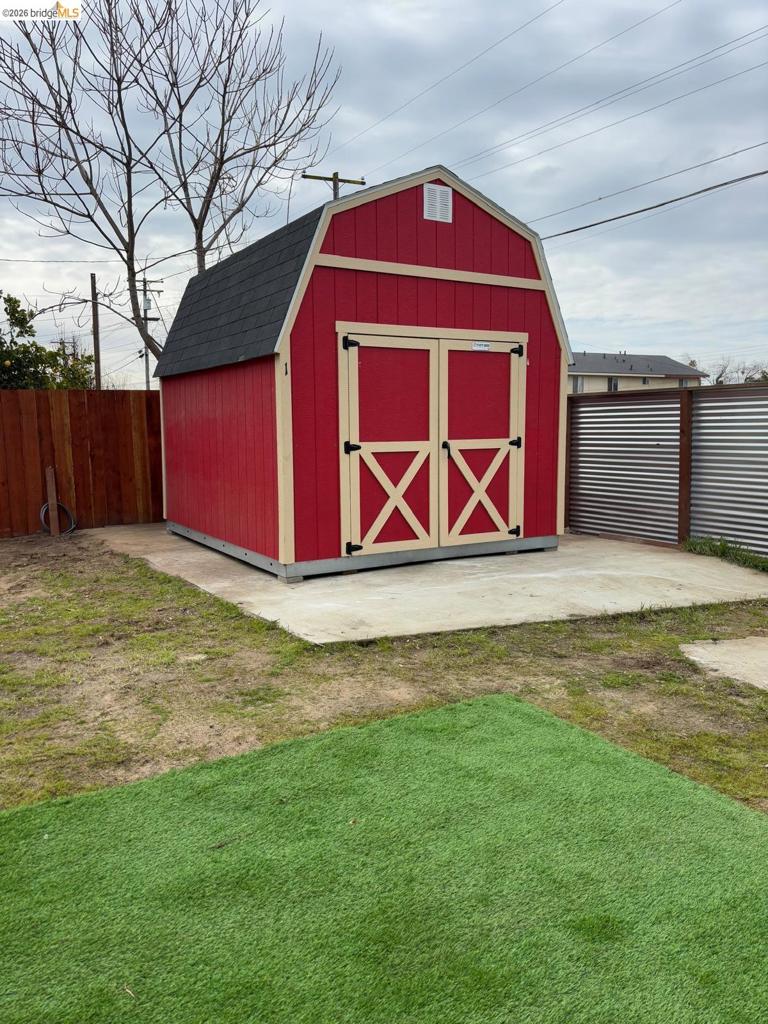 707 S Conejo Ave, Modesto, CA 95354