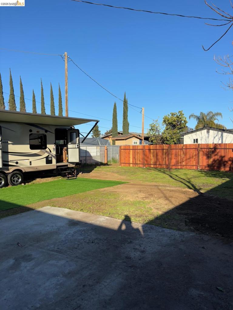 707 S Conejo Ave, Modesto, CA 95354