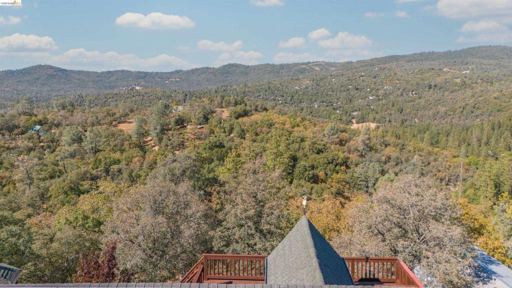 15800 Ridgefield Ct., Sonora, CA 95370