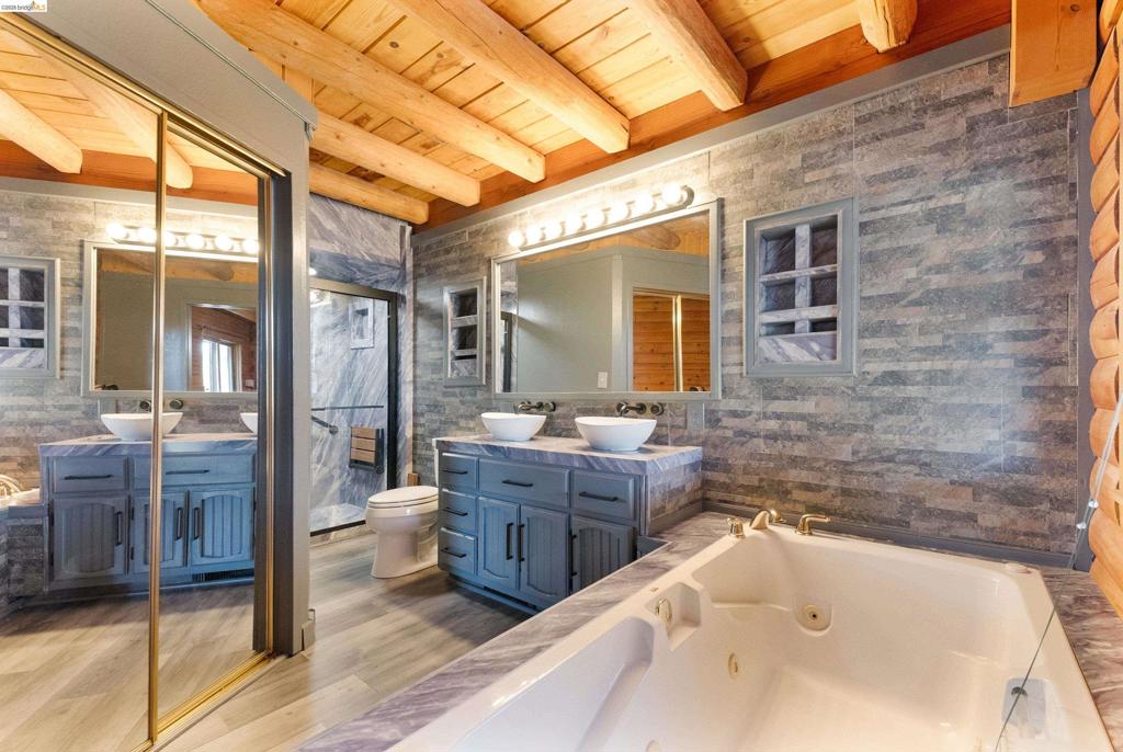 15800 Ridgefield Ct., Sonora, CA 95370