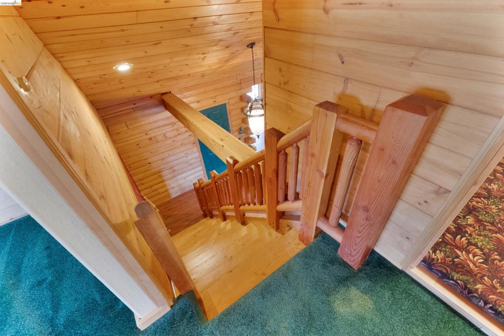 15800 Ridgefield Ct., Sonora, CA 95370
