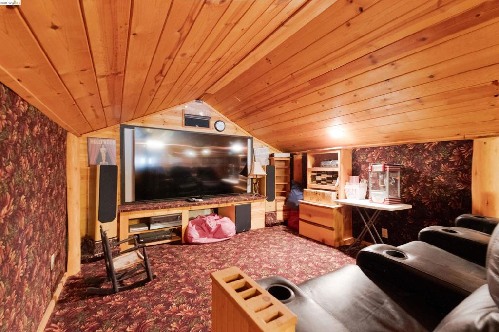 15800 Ridgefield Ct., Sonora, CA 95370