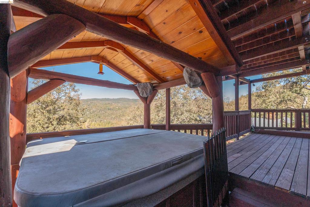 15800 Ridgefield Ct., Sonora, CA 95370