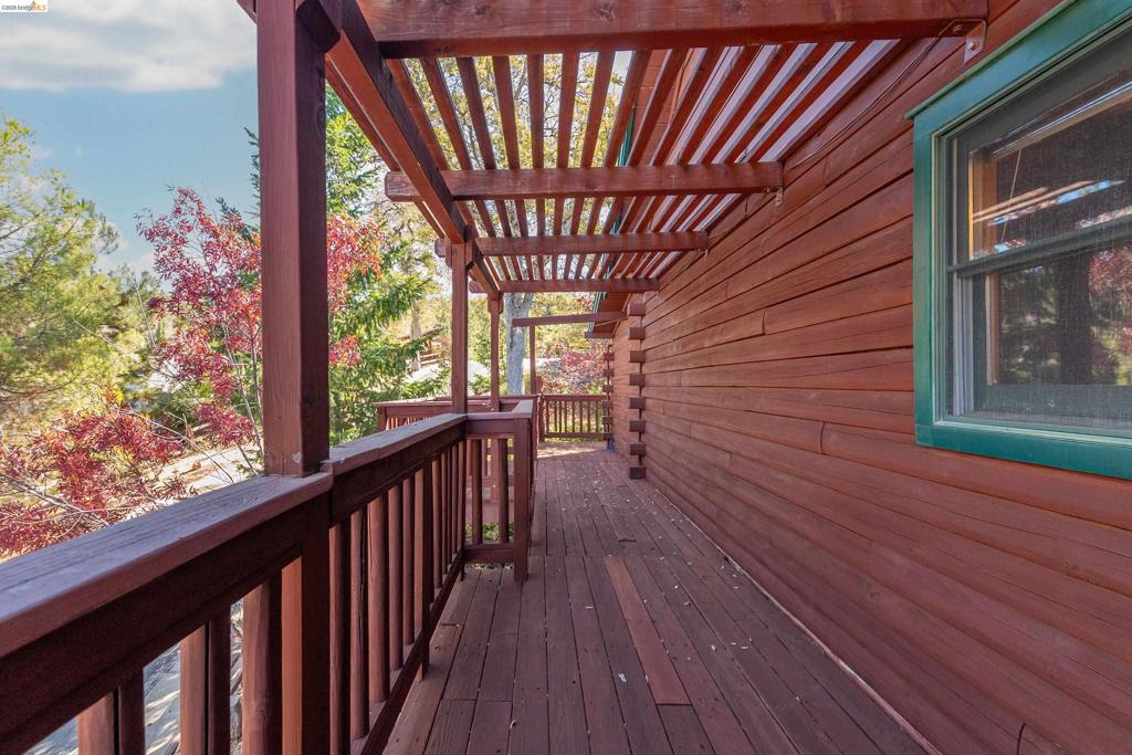 15800 Ridgefield Ct., Sonora, CA 95370
